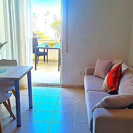 Cosy With Sunny Terrace, Illyria Beach, Durres, Albania Appartamento